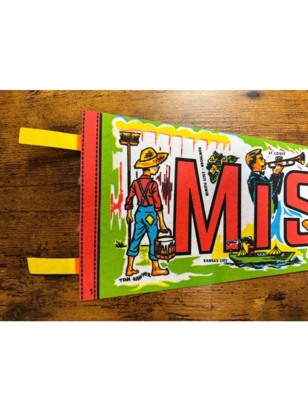 Vintage Missouri state pennant